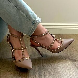 Valentino Garavani Patent Rockstud Caged Pumps 100 MM size 39